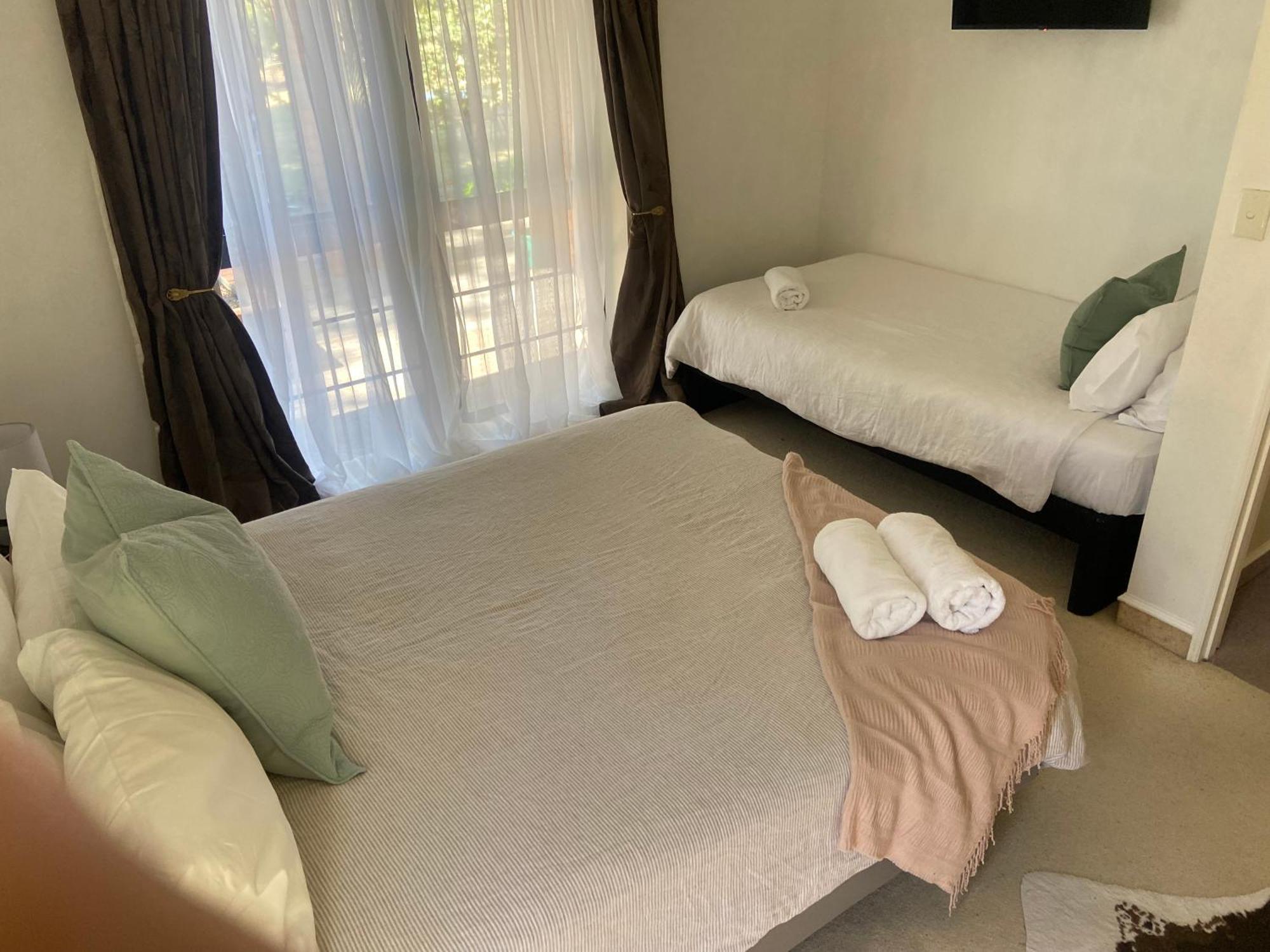Fairhall Guest Lodge Woodbourne Экстерьер фото